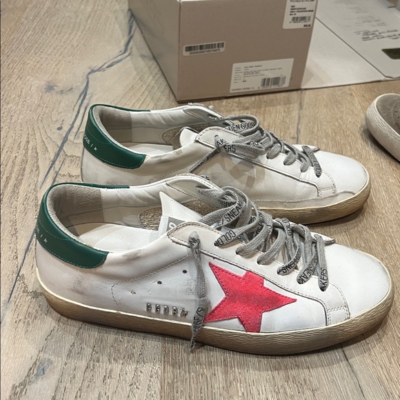 Golden goose sneakers. Pristine condition. Size 40. - Picture 10 of 12